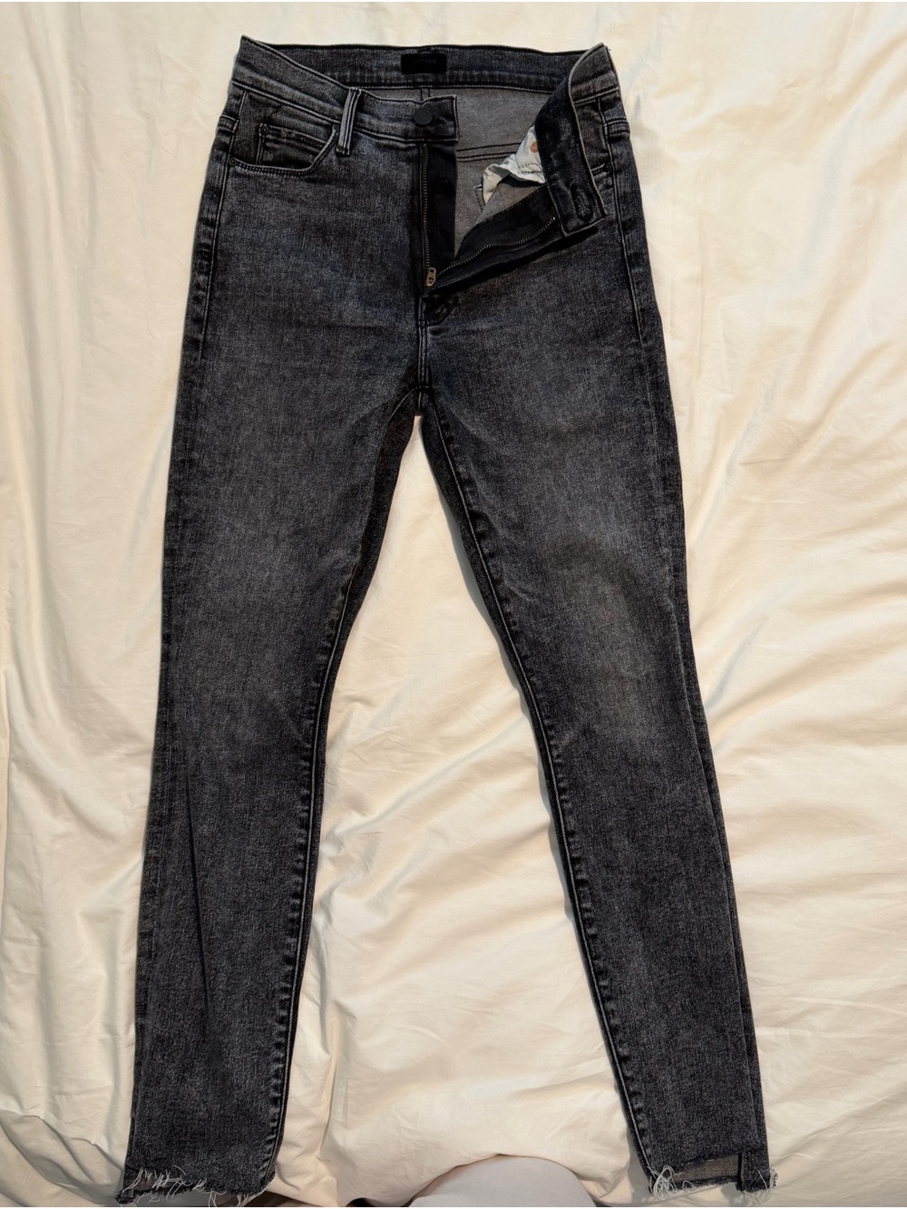 MOTHER The Stunner Zip Ankle Step Fray Jeans Train Stops Black Size 26